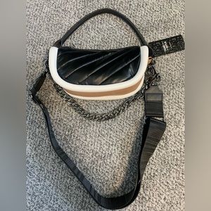 NWT Think Royln Alpine Quilted Crossbody Bag